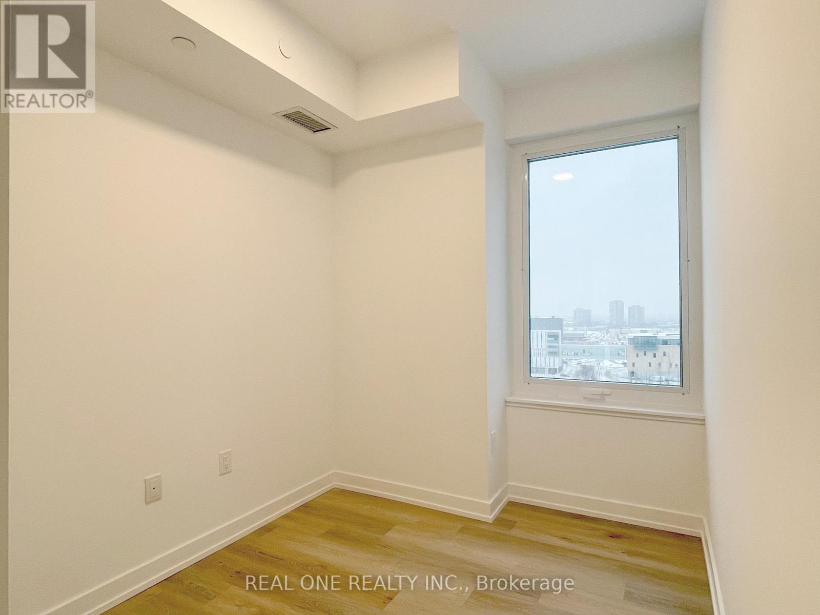 904 - 395 Square One Drive, Mississauga, Ontario  L5B 0P6 - Photo 15 - W12726594