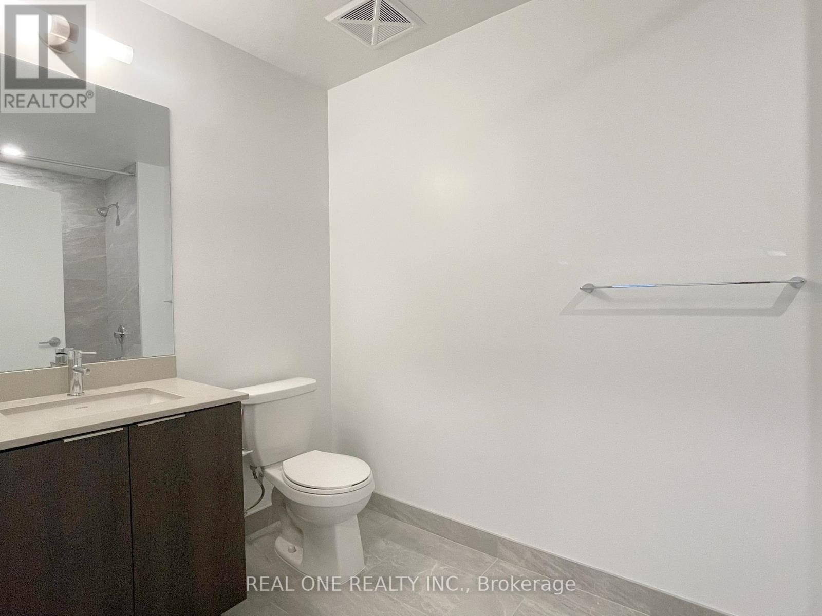 904 - 395 Square One Drive, Mississauga, Ontario  L5B 0P6 - Photo 17 - W12726594