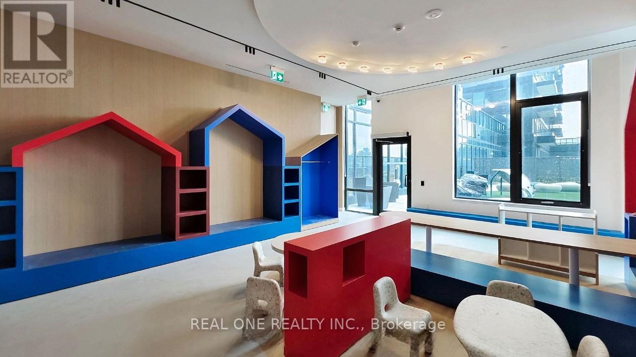 904 - 395 Square One Drive, Mississauga, Ontario  L5B 0P6 - Photo 32 - W12726594