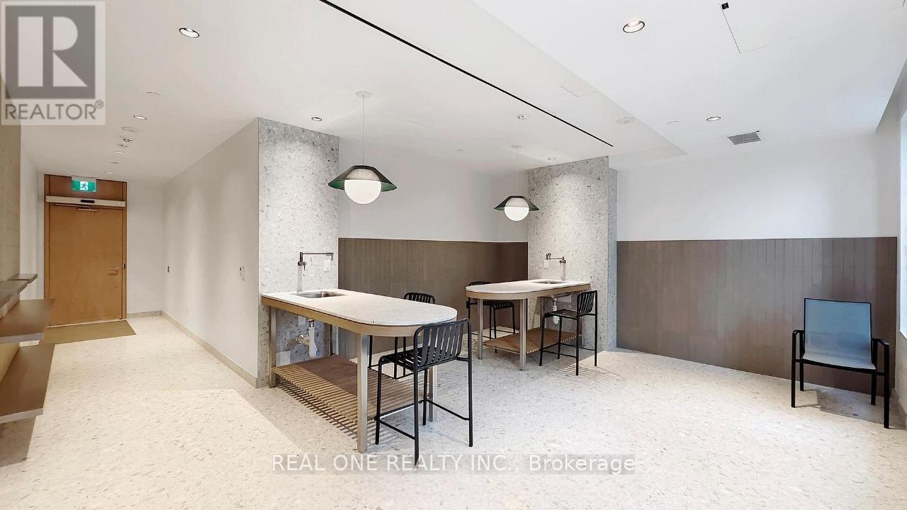 904 - 395 Square One Drive, Mississauga, Ontario  L5B 0P6 - Photo 38 - W12726594