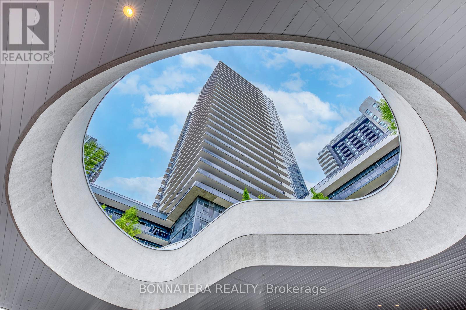 810 - 5105 Hurontario Street, Mississauga, Ontario  L4Z 0C9 - Photo 2 - W12726602