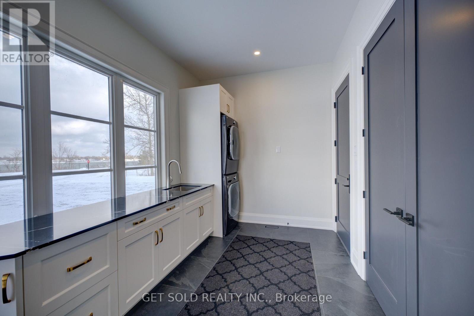 3465 Niagara River Parkway E, Fort Erie, Ontario  L0S 1S0 - Photo 15 - X12726590