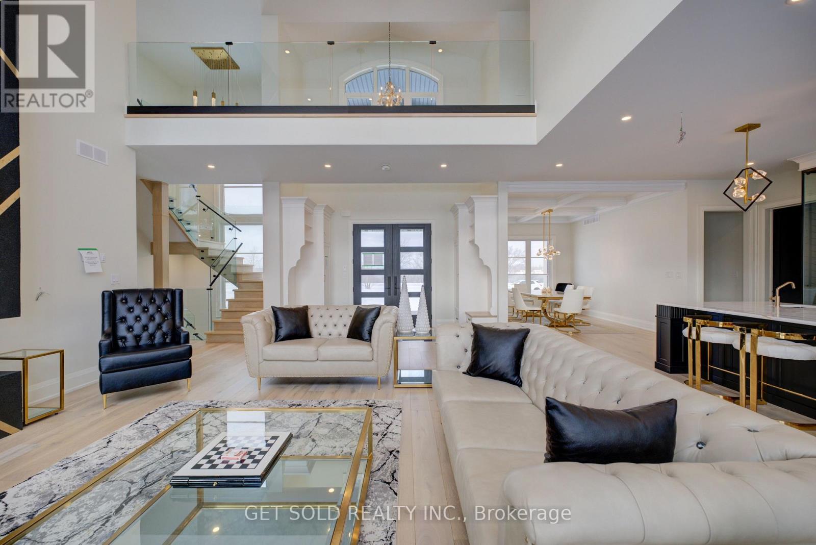 3465 Niagara River Parkway E, Fort Erie, Ontario  L0S 1S0 - Photo 2 - X12726590