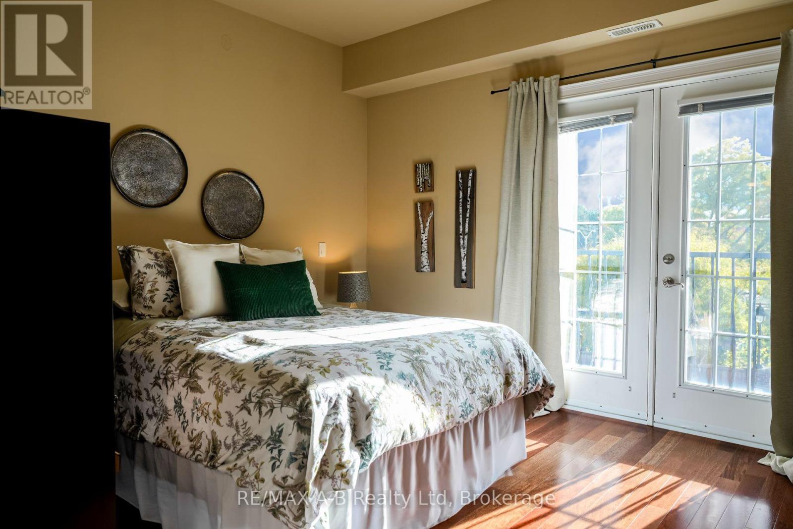 305 - 555 King Street E, Kitchener, Ontario N2G 2L9 - Photo 16 - X12480927