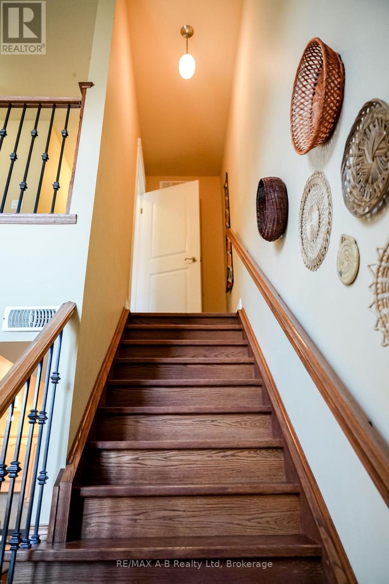 305 - 555 King Street E, Kitchener, Ontario N2G 2L9 - Photo 21 - X12480927