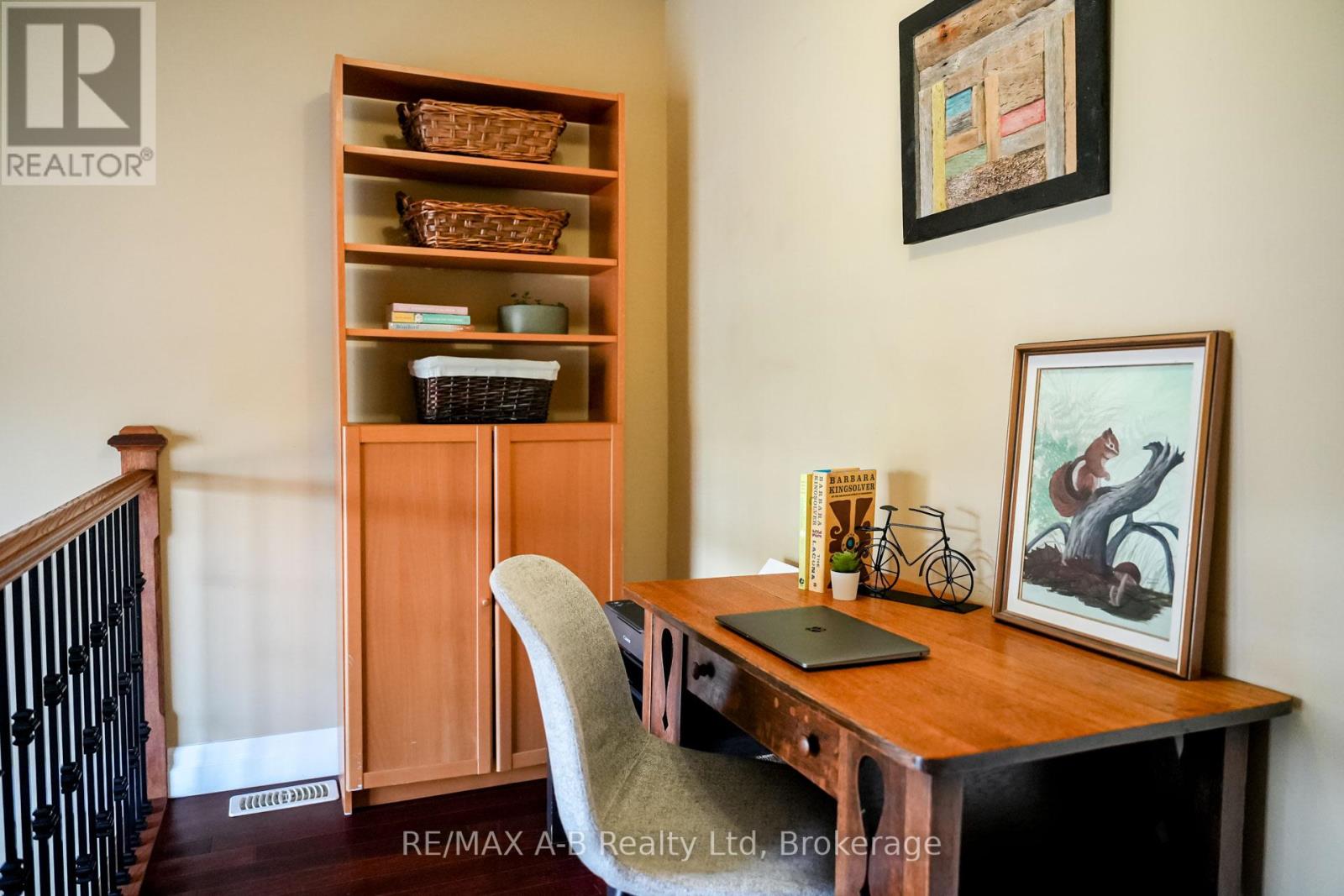 305 - 555 King Street E, Kitchener, Ontario N2G 2L9 - Photo 22 - X12480927