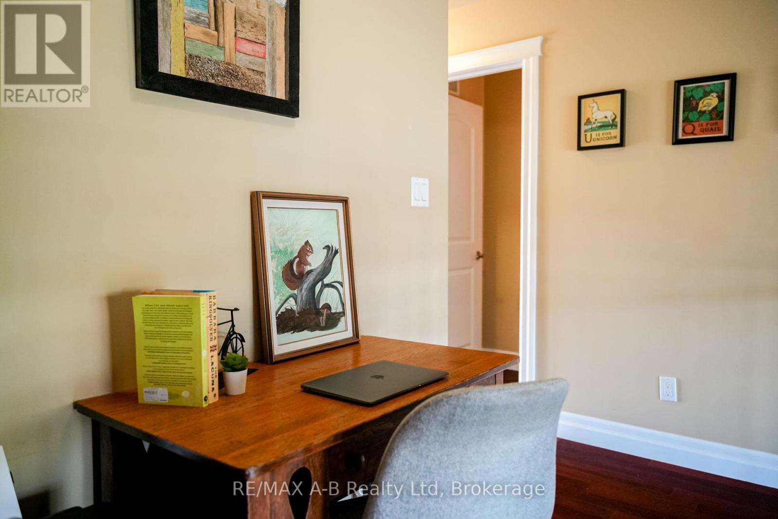 305 - 555 King Street E, Kitchener, Ontario N2G 2L9 - Photo 23 - X12480927