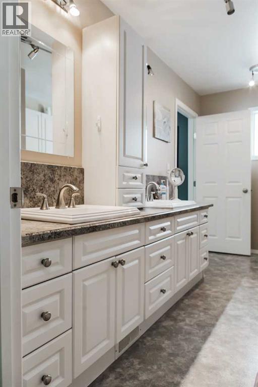 5102 43 Avenue, Spirit River, Alberta  T0H 3G0 - Photo 24 - A2276529