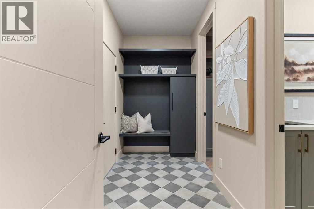 8 Westmount Point, Okotoks, Alberta  T1S 0K6 - Photo 11 - A2277677