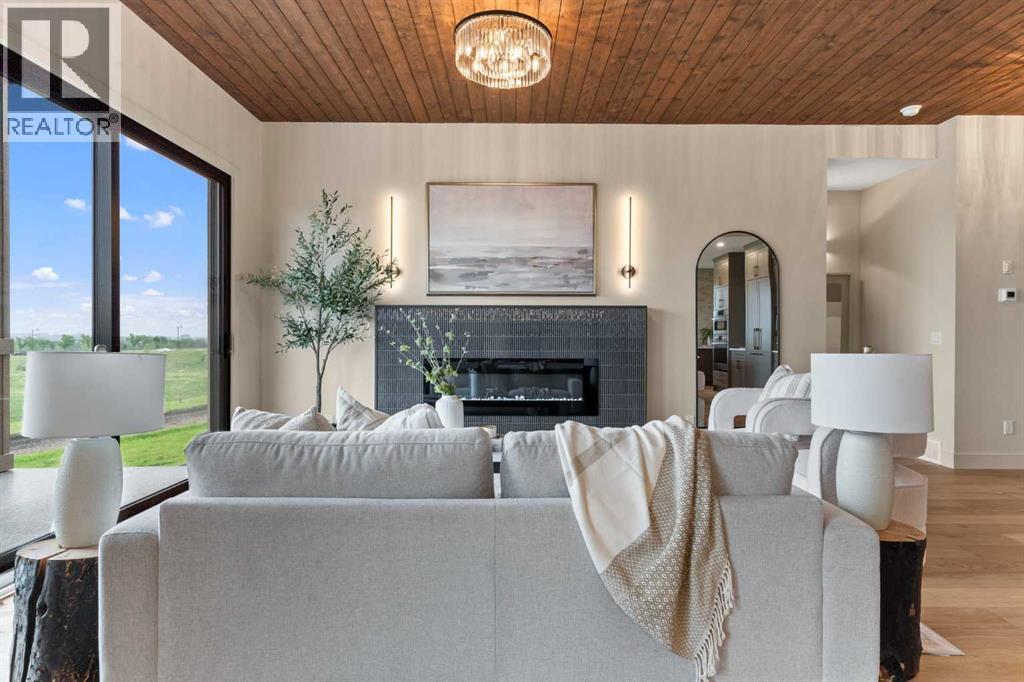 8 Westmount Point, Okotoks, Alberta  T1S 0K6 - Photo 16 - A2277677