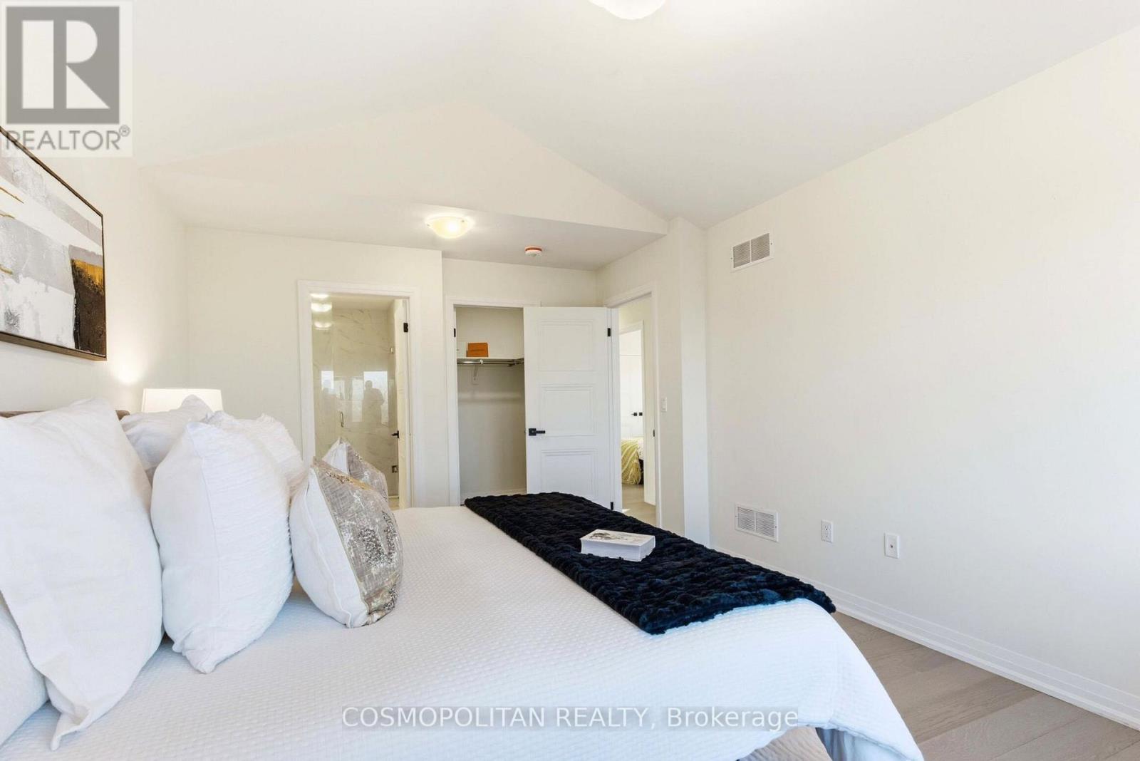 B - 71 Bradley Street, St. Catharines, Ontario  L2T 1R5 - Photo 26 - X12726644