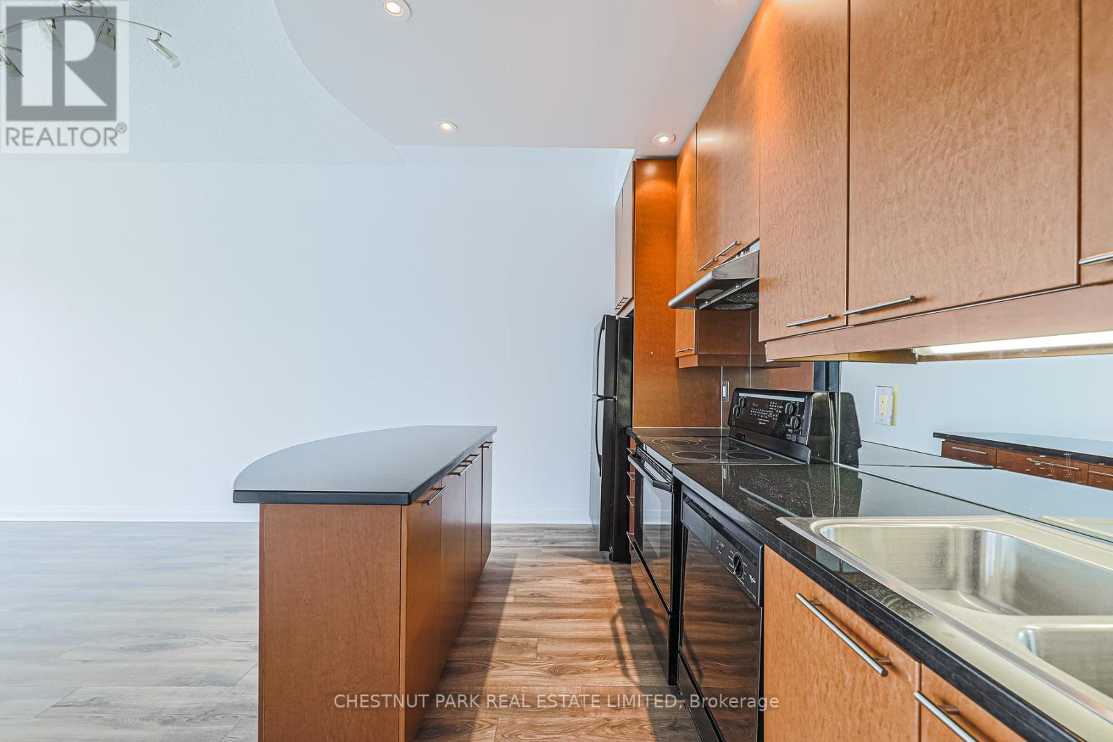 1904 - 1121 Bay Street, Toronto, Ontario  M5S 3L9 - Photo 10 - C12726624