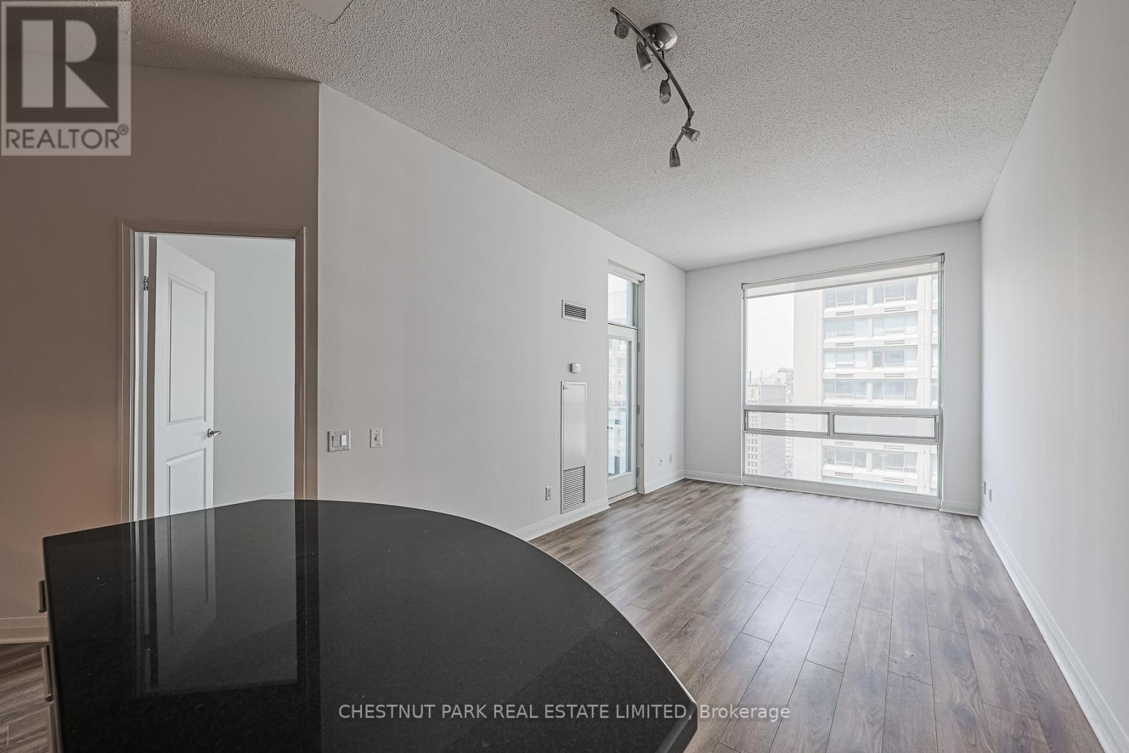 1904 - 1121 Bay Street, Toronto, Ontario  M5S 3L9 - Photo 14 - C12726624