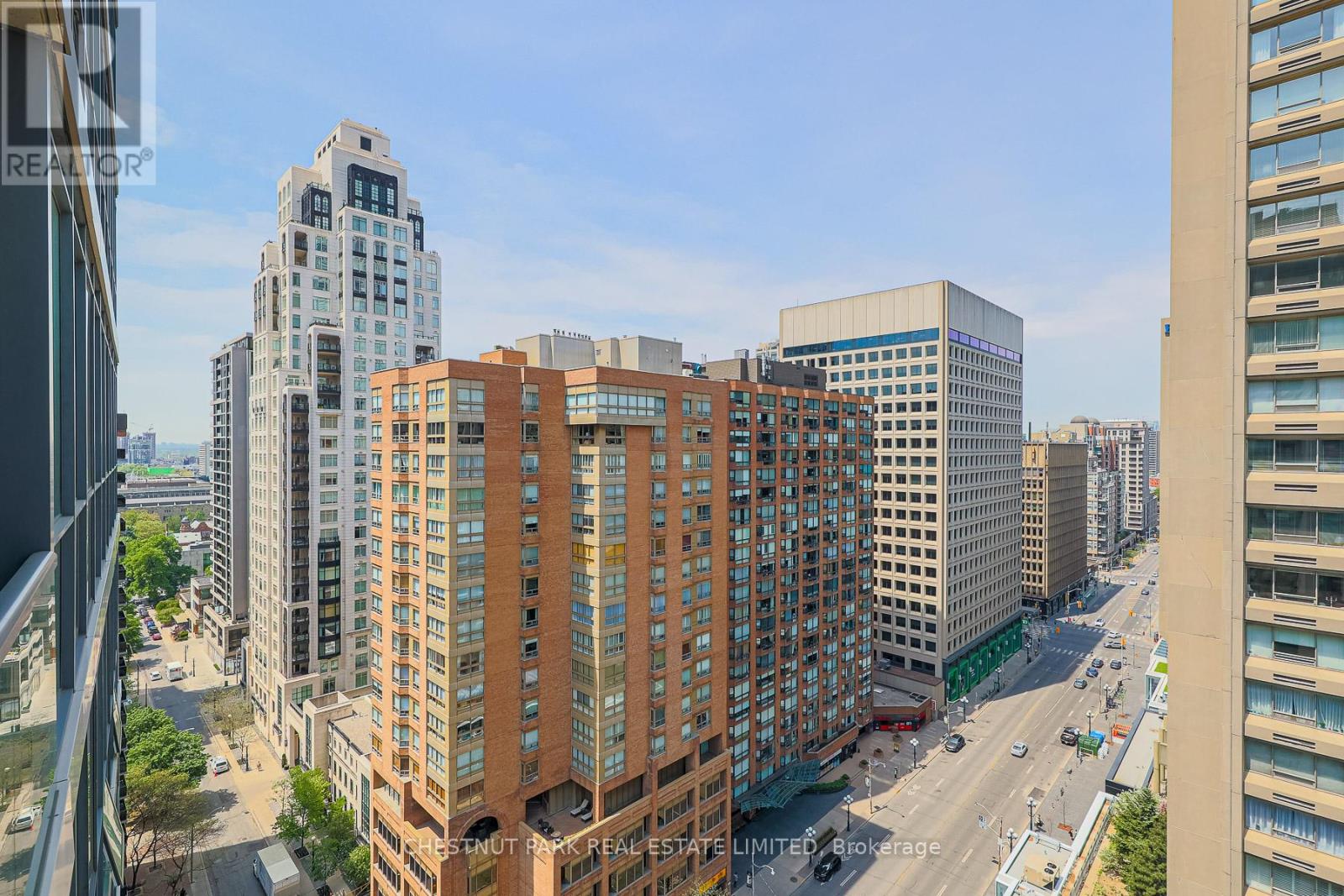 1904 - 1121 Bay Street, Toronto, Ontario  M5S 3L9 - Photo 18 - C12726624