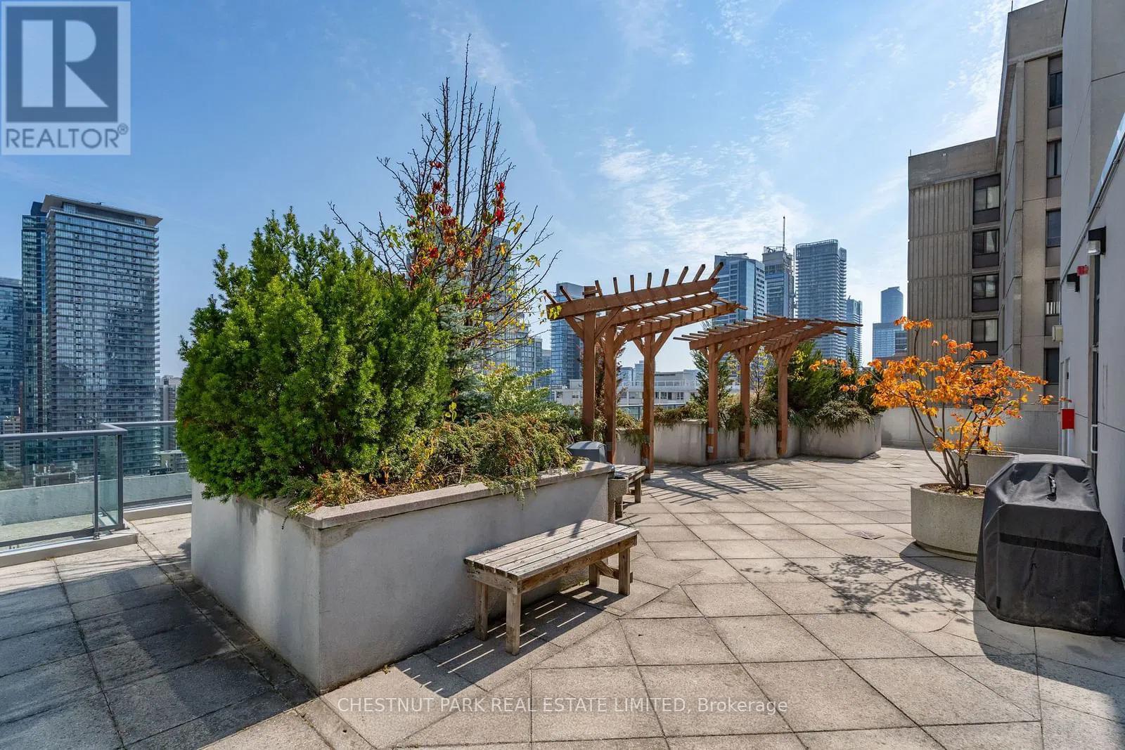 1904 - 1121 Bay Street, Toronto, Ontario  M5S 3L9 - Photo 25 - C12726624