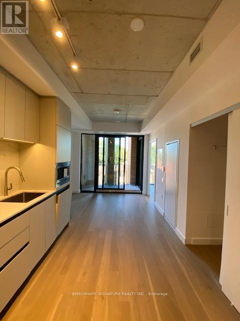 330 - 1720 Bayview Avenue, Toronto, Ontario  M4G 3C4 - Photo 2 - C12726634
