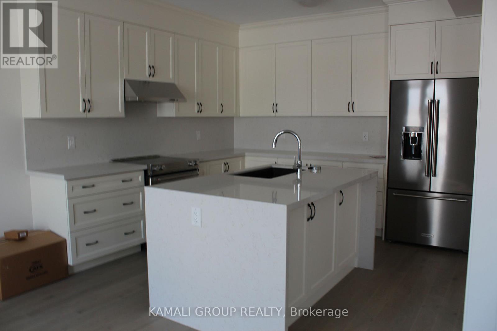 52 Hitching Post, Georgina, Ontario  L4P 0S7 - Photo 7 - N12726610