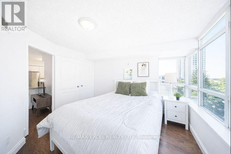 413 - 8 Rean Drive, Toronto, Ontario  M2K 3B9 - Photo 8 - C12670056