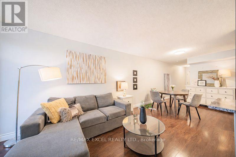 413 - 8 Rean Drive, Toronto, Ontario  M2K 3B9 - Photo 4 - C12670056