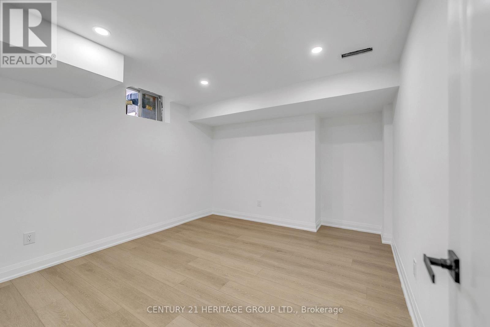 Bsmt - 42 Portage Avenue, Richmond Hill, Ontario  L4E 2Z5 - Photo 14 - N12669934