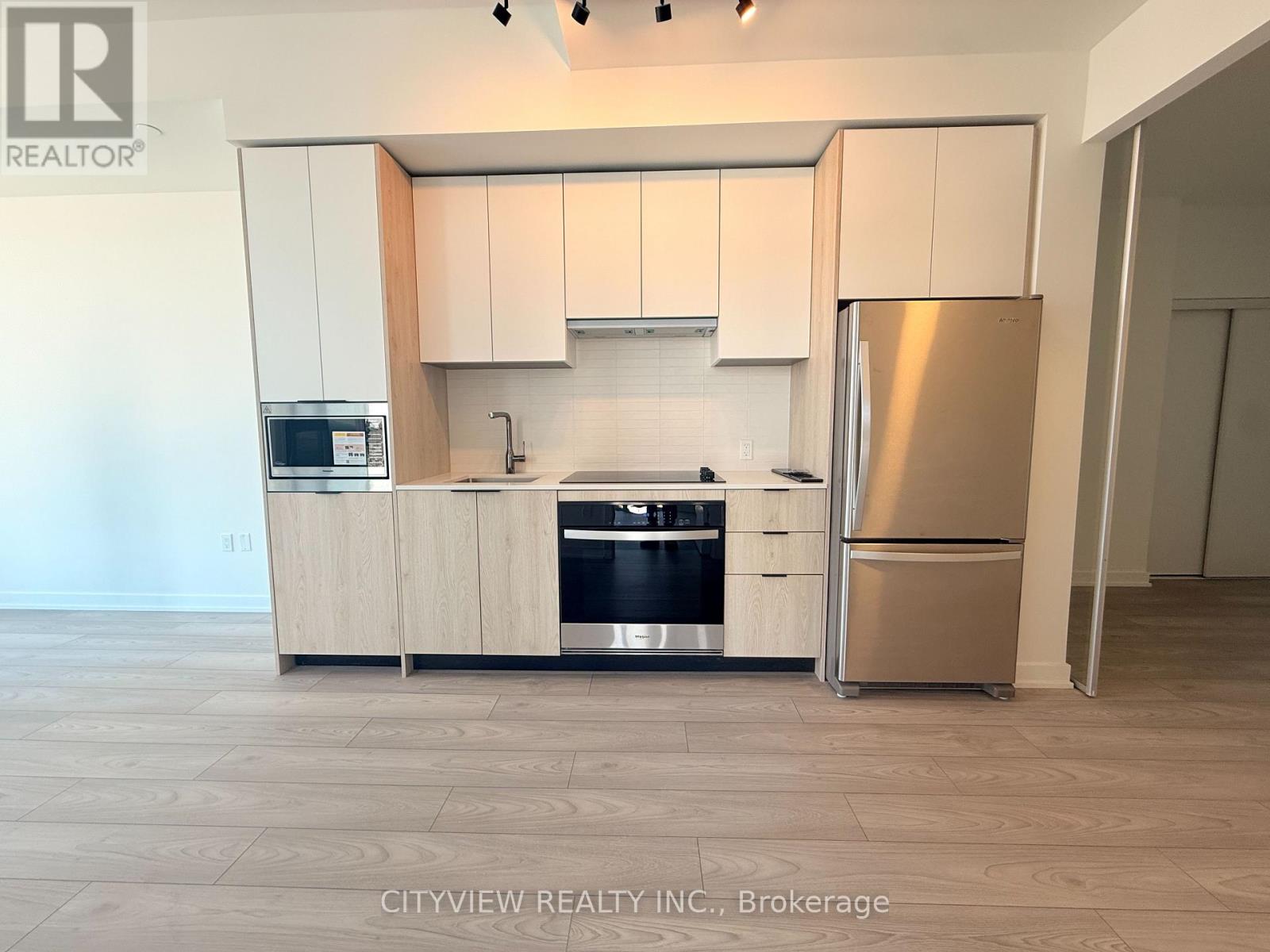 1009 - 1007 The Queensway, Toronto, Ontario  M8Z 0H4 - Photo 2 - W12726618