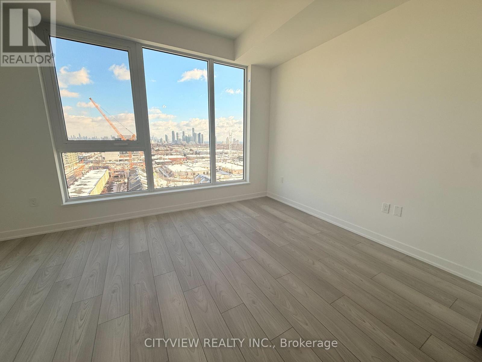 1009 - 1007 The Queensway, Toronto, Ontario  M8Z 0H4 - Photo 4 - W12726618