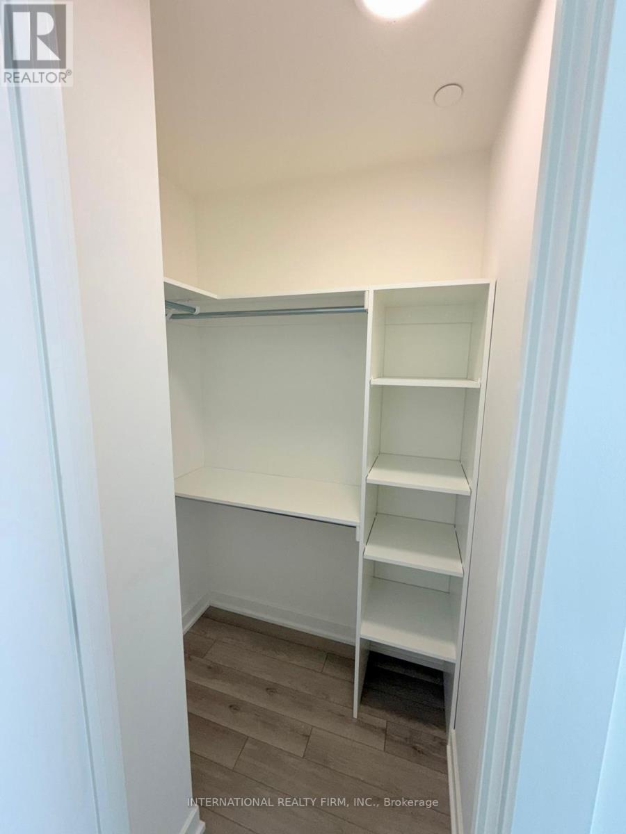 1503 - 3071 Trafalgar Road, Oakville, Ontario  L6H 8C6 - Photo 6 - W12726626