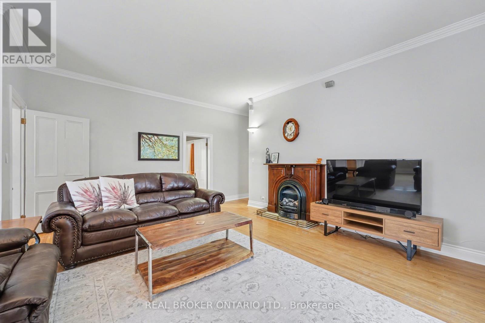 664 Olde Victoria Street, Kincardine, Ontario  N2Z 2A5 - Photo 12 - X12726614