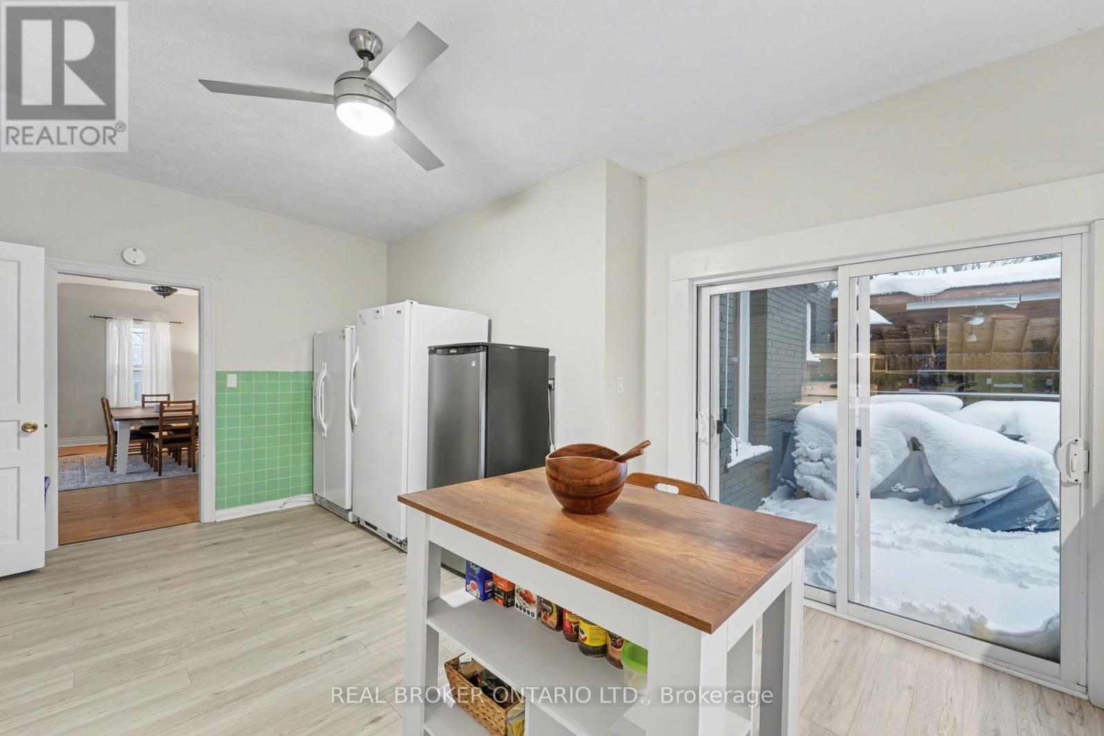 664 Olde Victoria Street, Kincardine, Ontario  N2Z 2A5 - Photo 26 - X12726614