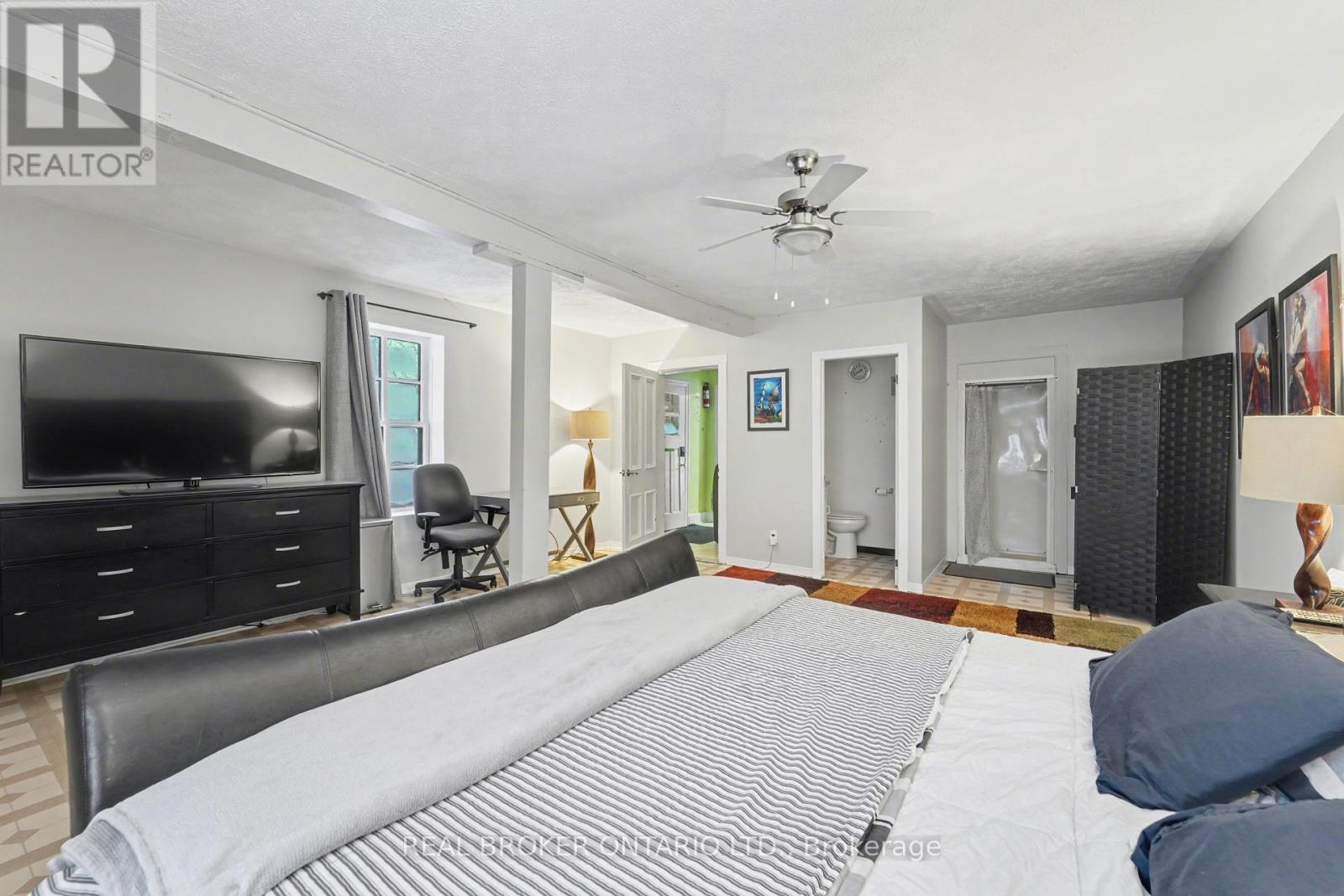 664 Olde Victoria Street, Kincardine, Ontario  N2Z 2A5 - Photo 34 - X12726614