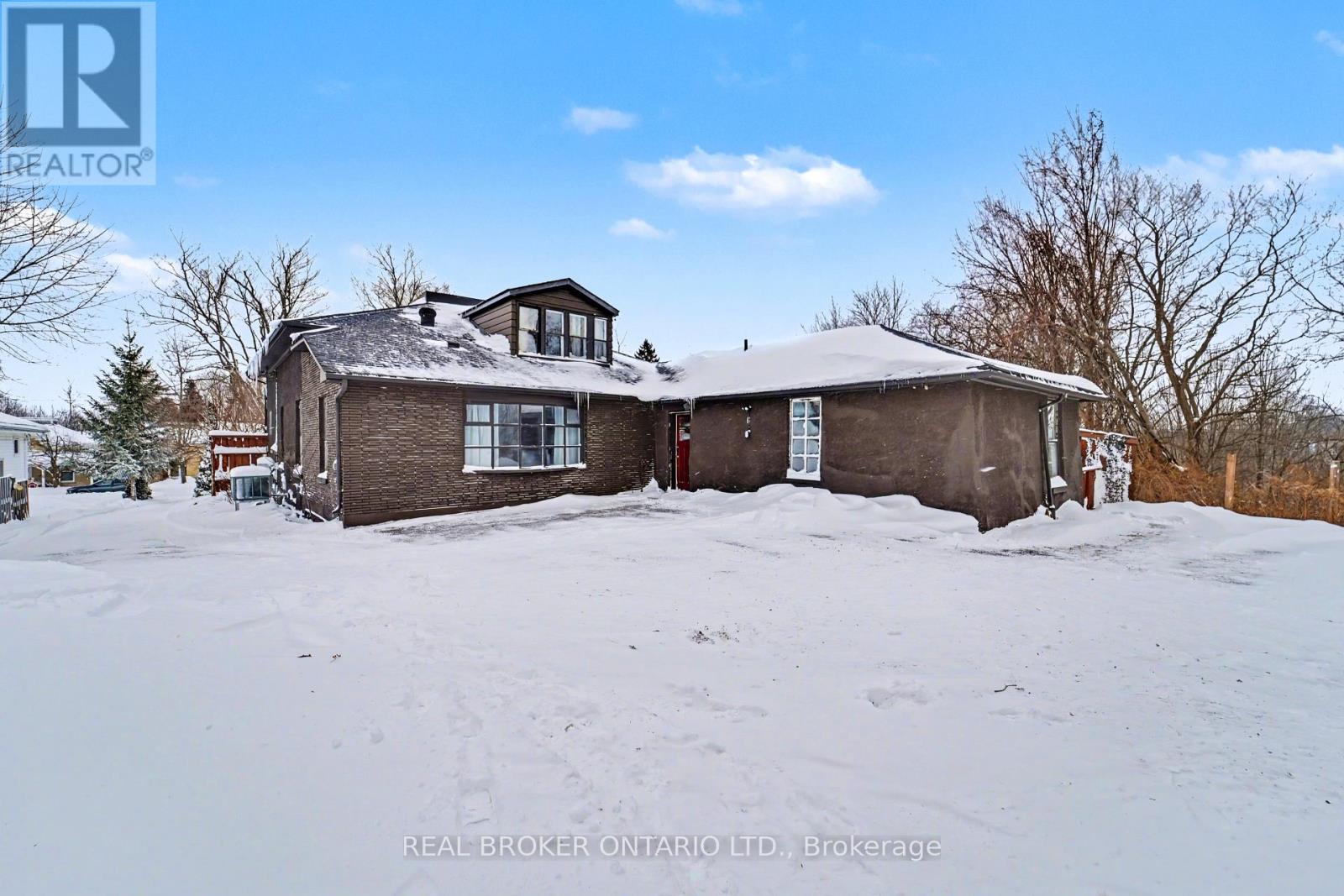664 Olde Victoria Street, Kincardine, Ontario  N2Z 2A5 - Photo 47 - X12726614