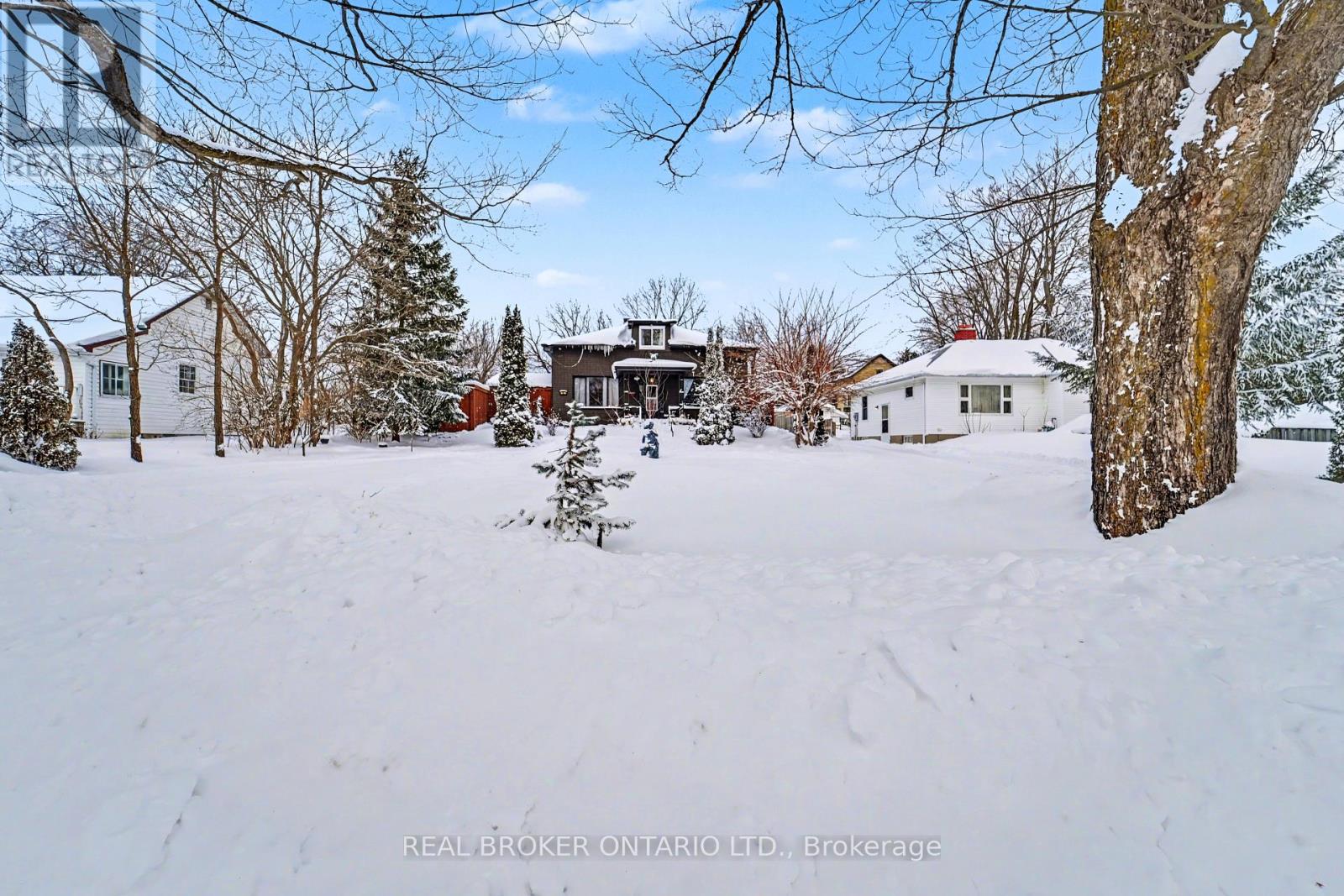 664 Olde Victoria Street, Kincardine, Ontario  N2Z 2A5 - Photo 5 - X12726614