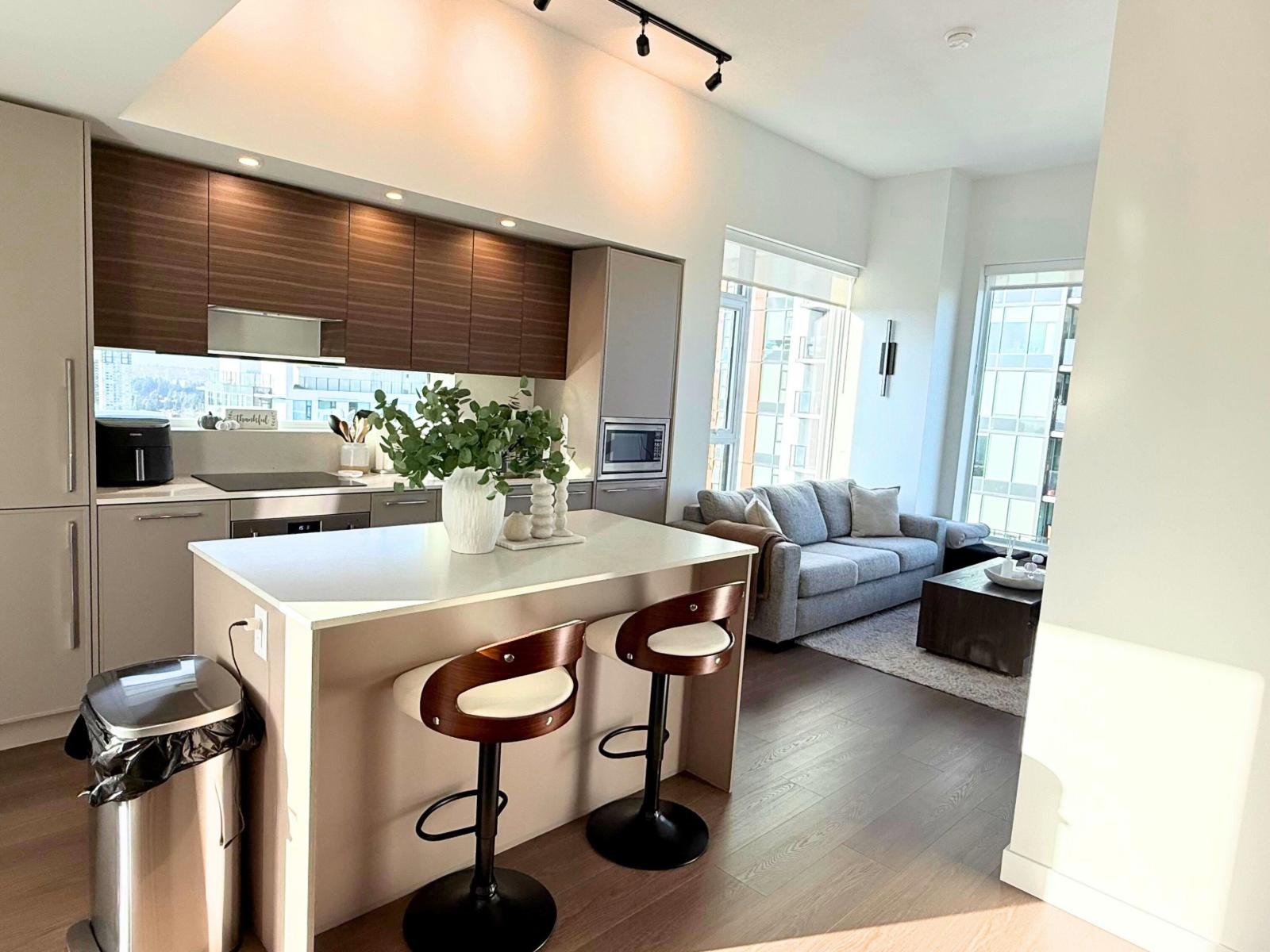 3304 13745 GEORGE JUNCTION STREET, Surrey, British Columbia