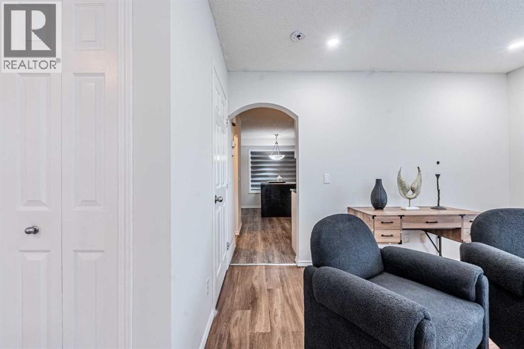 913 Taradale Drive Ne, Calgary, Alberta  T3J 0E8 - Photo 6 - A2275196