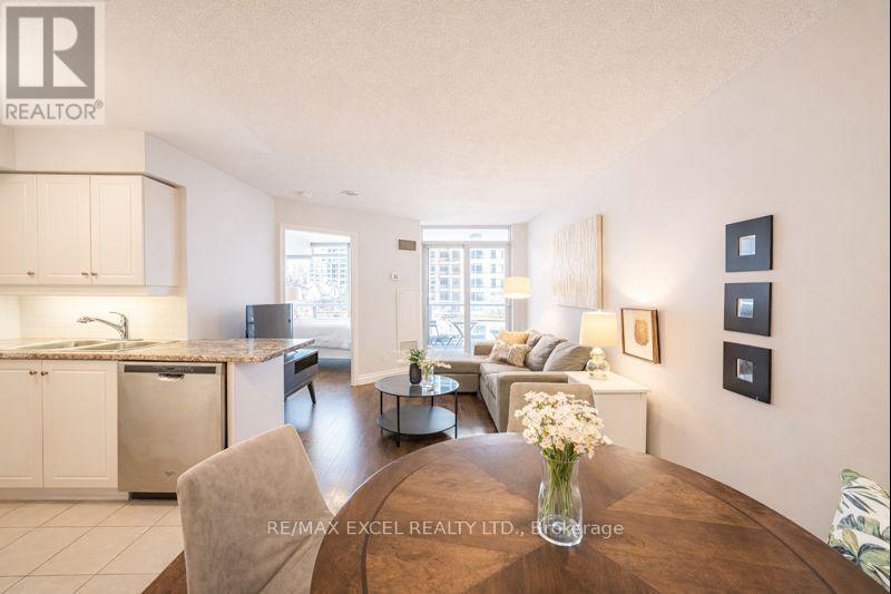 413 - 8 Rean Drive, Toronto, Ontario  M2K 3B9 - Photo 2 - C12726648