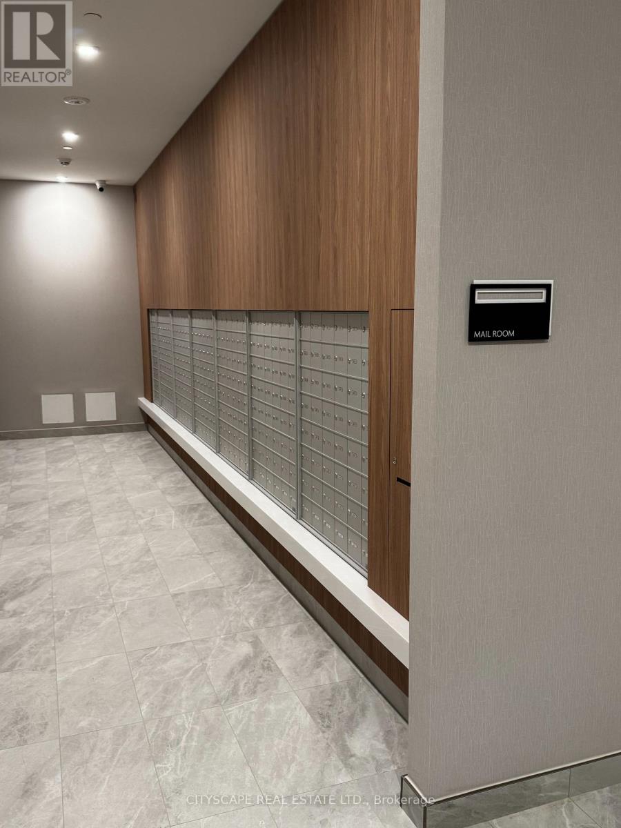 2520 - 1 Quarrington Lane, Toronto, Ontario  M3C 0S4 - Photo 11 - C12719668