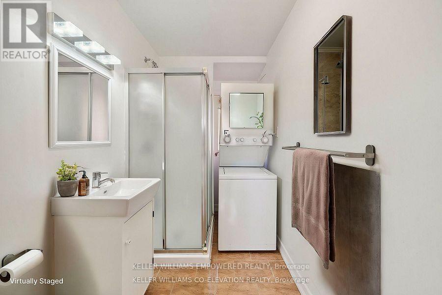 Upper Level - 681 Scarlett Road, Toronto, Ontario  M9P 2T3 - Photo 19 - W12726652