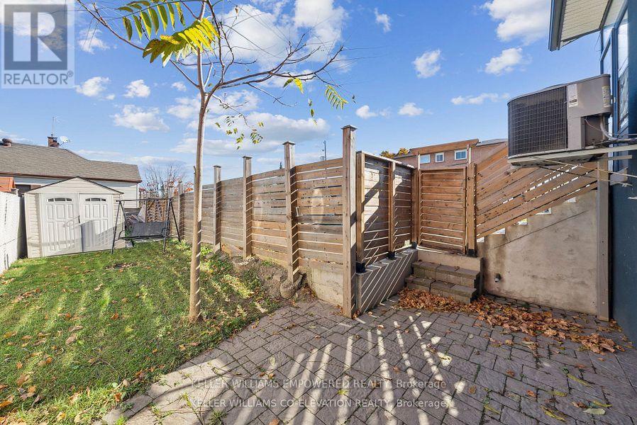 Upper Level - 681 Scarlett Road, Toronto, Ontario  M9P 2T3 - Photo 21 - W12726652