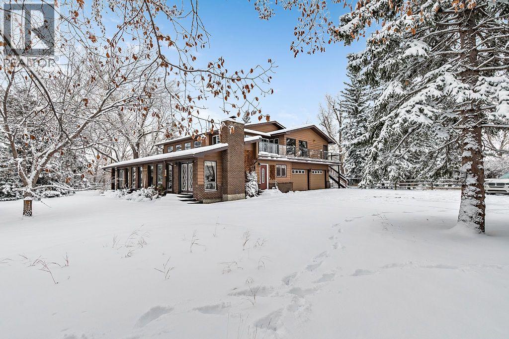 258100 16 Street E, De Winton, Alberta  Y1S 3M1 - Photo 2 - A2272630