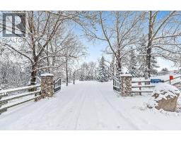 258100 16 Street E, De Winton, Alberta