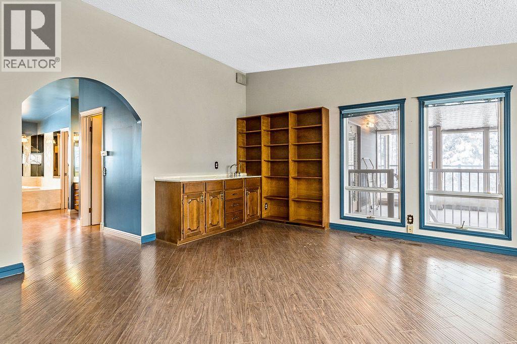 258100 16 Street E, De Winton, Alberta  Y1S 3M1 - Photo 27 - A2272630