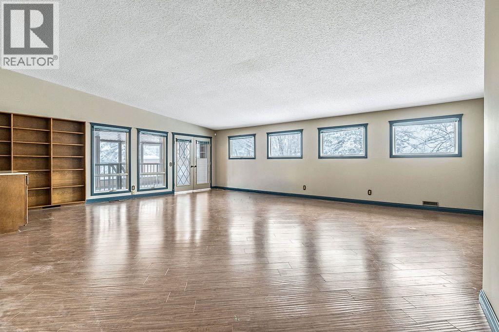 258100 16 Street E, De Winton, Alberta  Y1S 3M1 - Photo 23 - A2272630