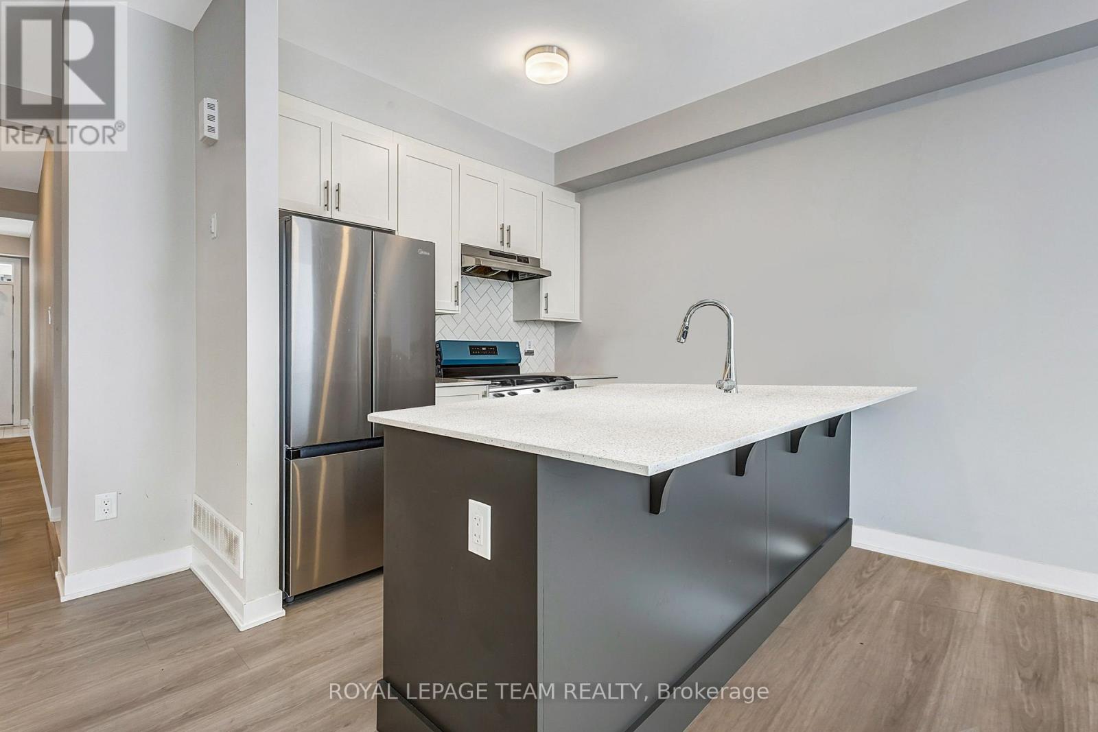 819 Andesite Terrace, Ottawa, Ontario  K2J 7H4 - Photo 11 - X12726674