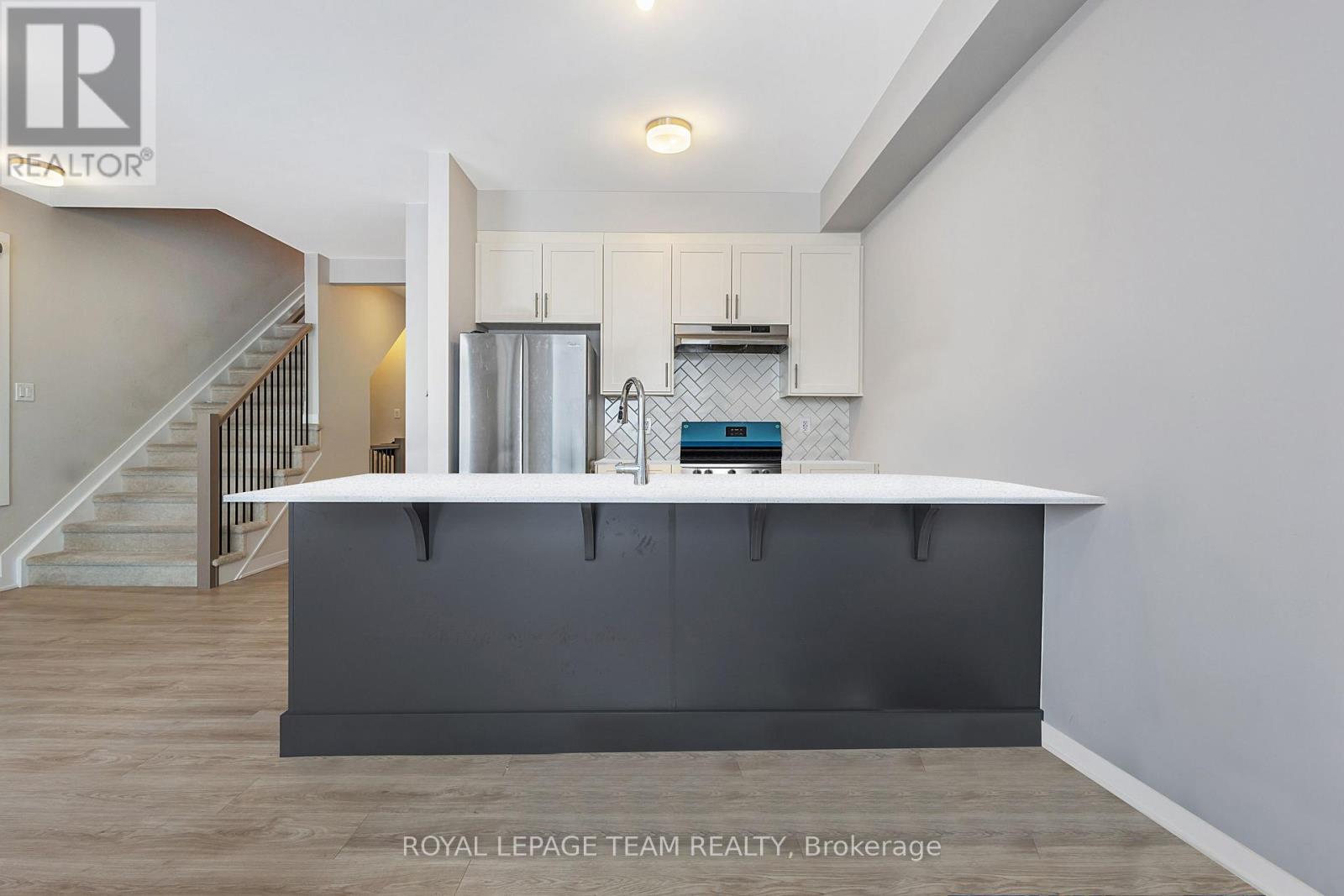 819 Andesite Terrace, Ottawa, Ontario  K2J 7H4 - Photo 13 - X12726674