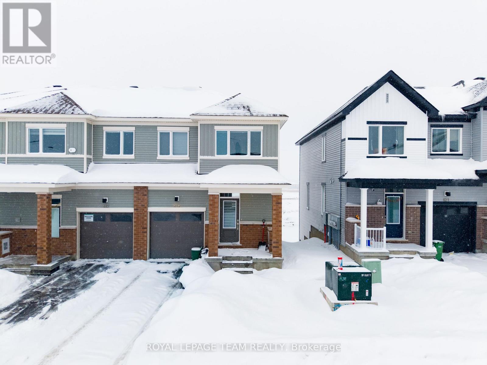 819 Andesite Terrace, Ottawa, Ontario  K2J 7H4 - Photo 2 - X12726674