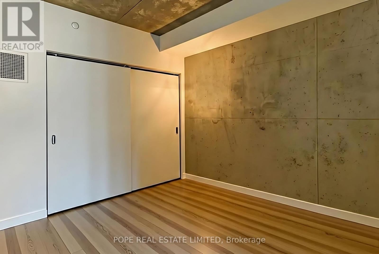 1408 - 111 Bathurst Street, Toronto, Ontario  M5V 0M9 - Photo 10 - C12726672