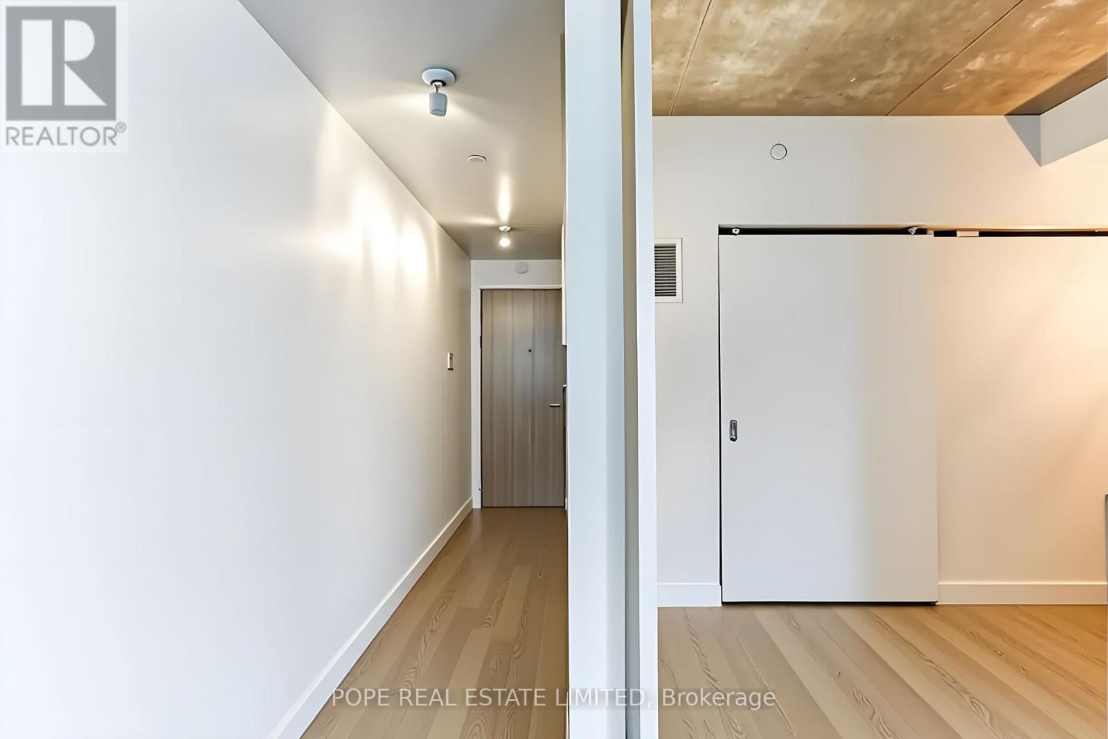 1408 - 111 Bathurst Street, Toronto, Ontario  M5V 0M9 - Photo 8 - C12726672