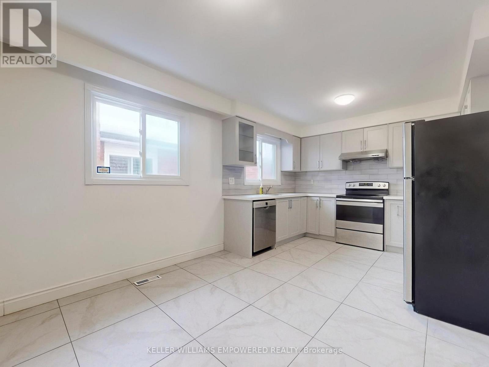 24 Beamsville Drive, Toronto, Ontario  M1T 3S2 - Photo 10 - E12726662