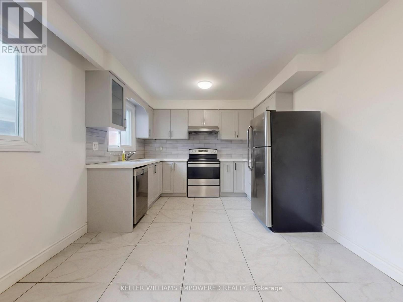 24 Beamsville Drive, Toronto, Ontario  M1T 3S2 - Photo 11 - E12726662