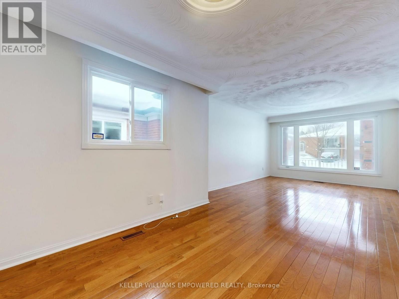 24 Beamsville Drive, Toronto, Ontario  M1T 3S2 - Photo 4 - E12726662